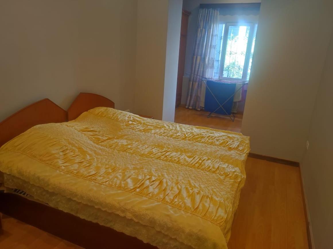 Byuzand Seven Apartment *