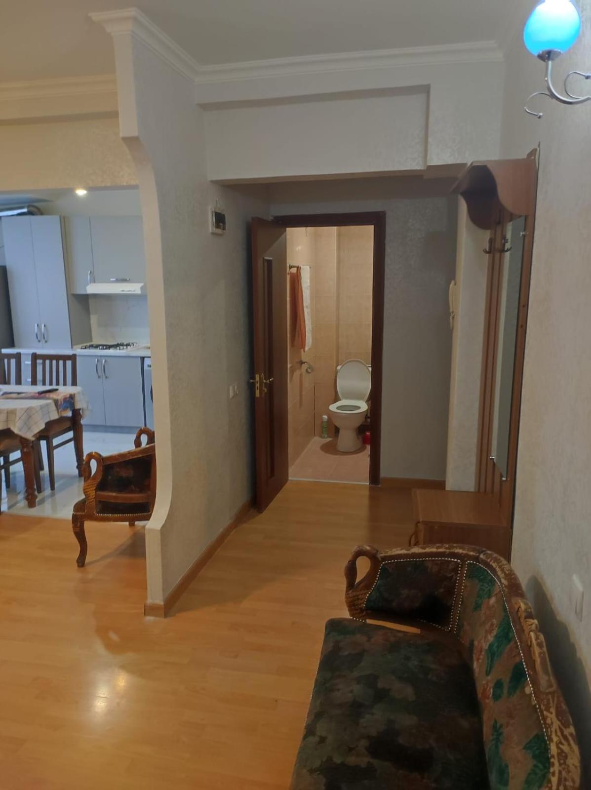 Byuzand Seven Apartment